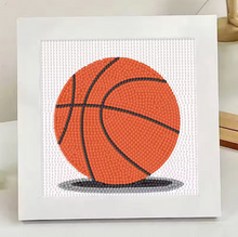 Carregar imagem no visualizador da galeria, Bola 2025/1 (18cm x 18cm) - 100% Diamantes (Redondo) com Moldura - Pronta Entrega - Kit Completo