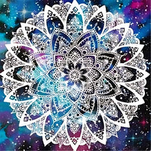 Carregar imagem no visualizador da galeria, Mandala Galática - 100% Diamantes (Kit Completo)

