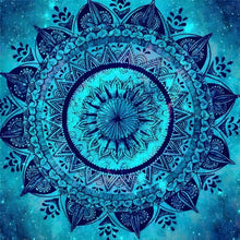 Carregar imagem no visualizador da galeria, Mandala 77 - 100% Diamantes (Kit Completo)
