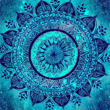 Carregar imagem no visualizador da galeria, Mandala 77 - 100% Diamantes (Kit Completo)
